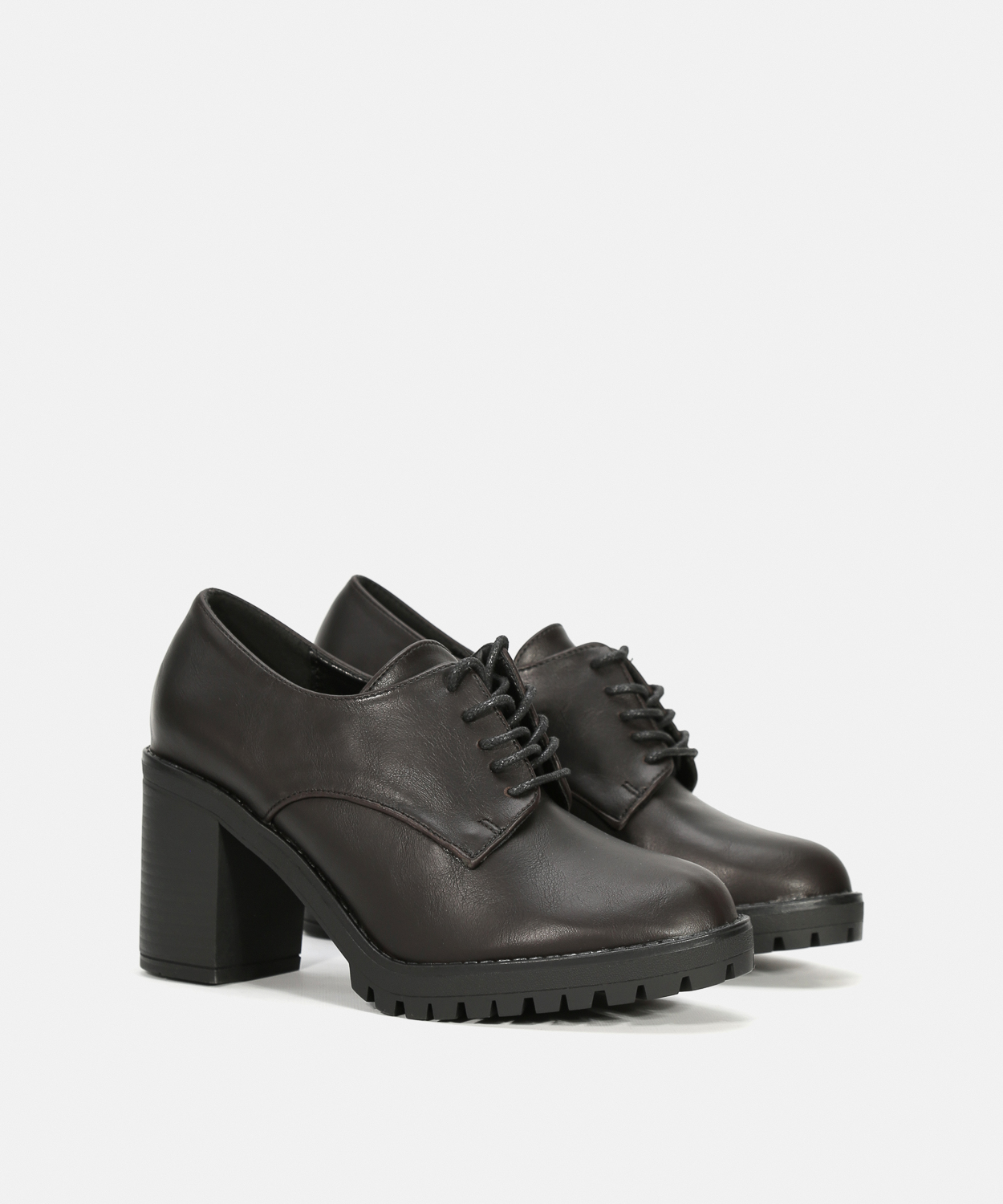 Zapatos tac&oacute;n cord&oacute;n image number null